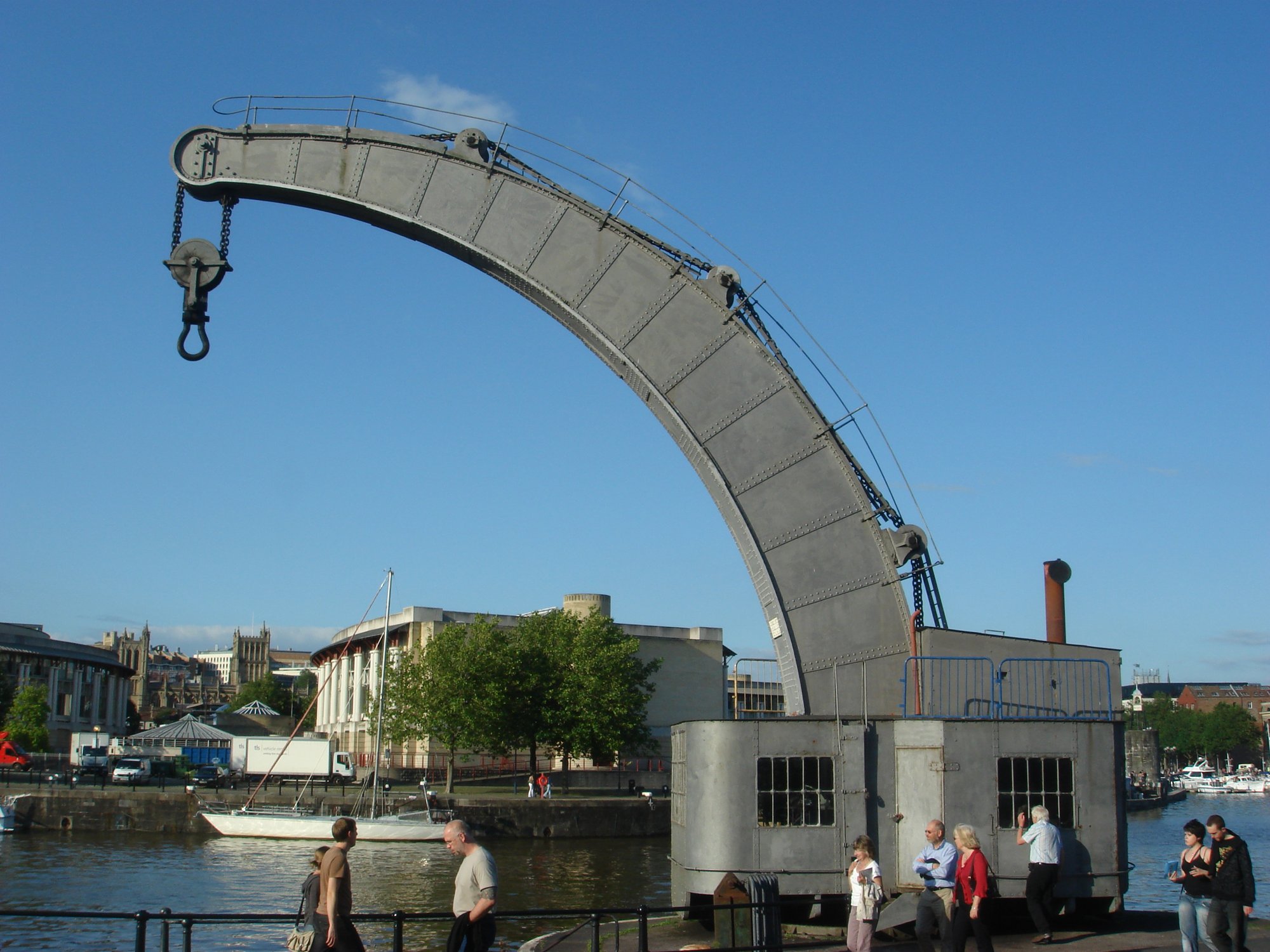 Fairbairn_steam_crane_side_view